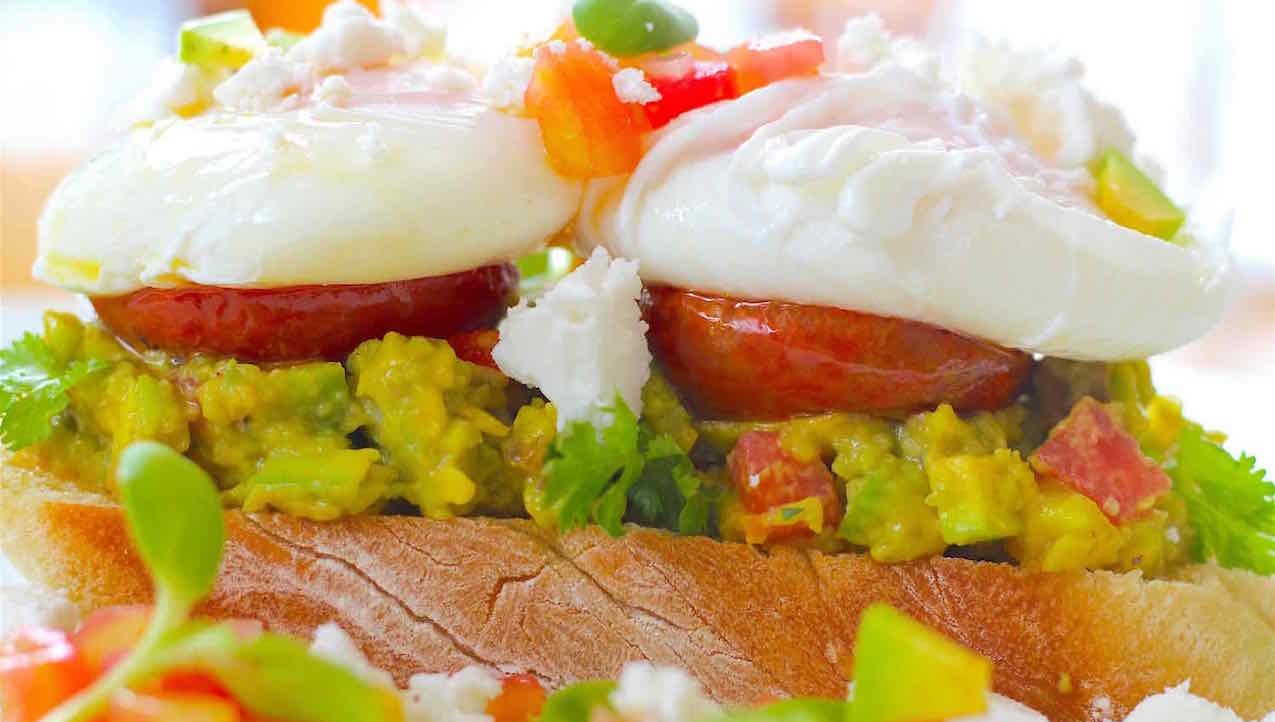 breezekohtao.com-best-avocado-breakfast-on-koh-tao